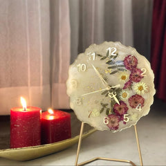 8-inch Resin Table Clock With Real Flowers