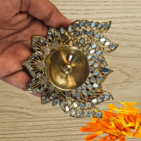 Brass Akhand Diya With Mirror (Lotus) - 2 PCS - Craft Farm