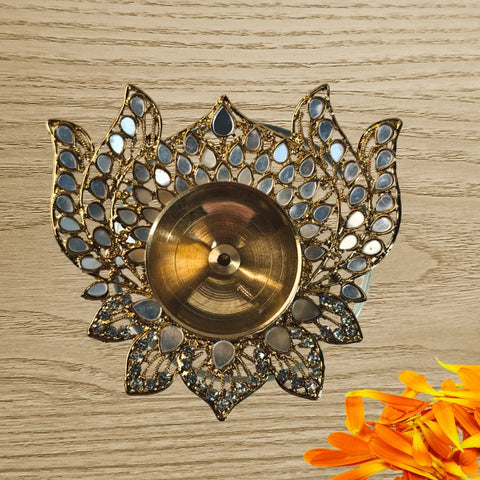 Brass Akhand Diya With Mirror (Lotus) - 2 PCS - Craft Farm
