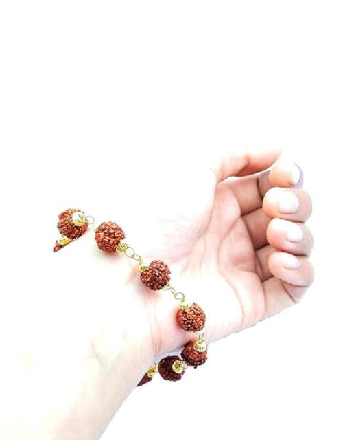 3757